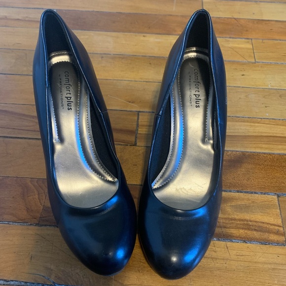 Size 8 Black Heels